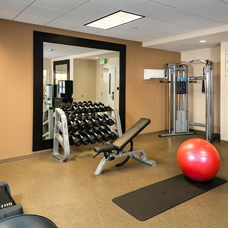 Hilton Garden Inn Tri-Cities/Кениуик Екстериор снимка