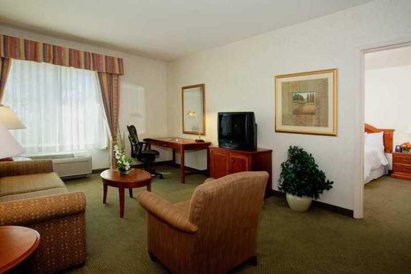 Hilton Garden Inn Tri-Cities/Кениуик Стая снимка