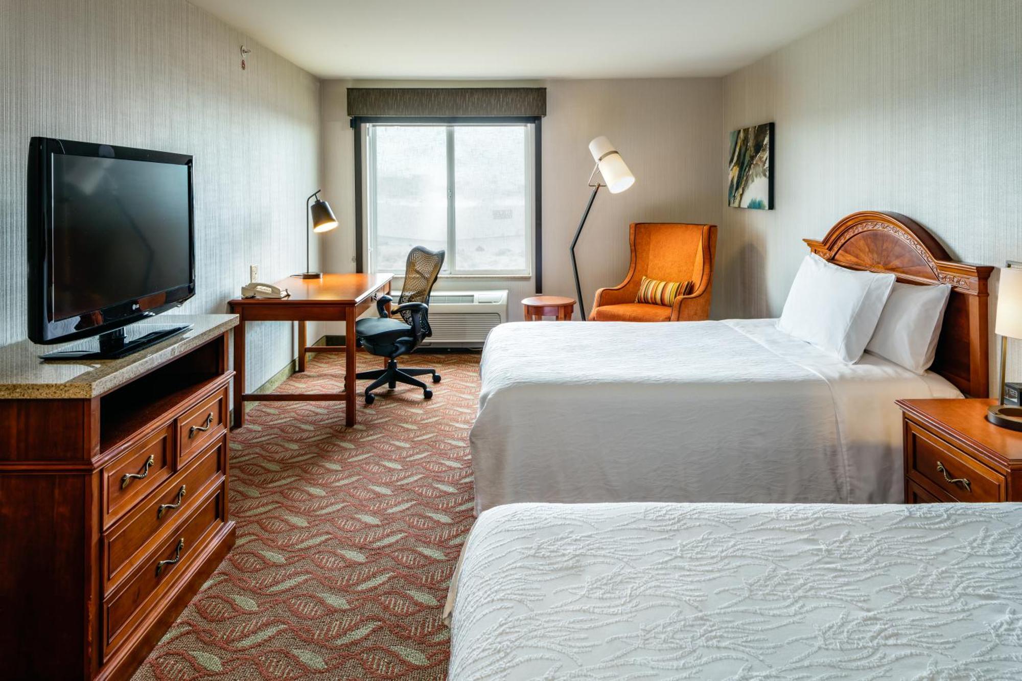 Hilton Garden Inn Tri-Cities/Кениуик Екстериор снимка