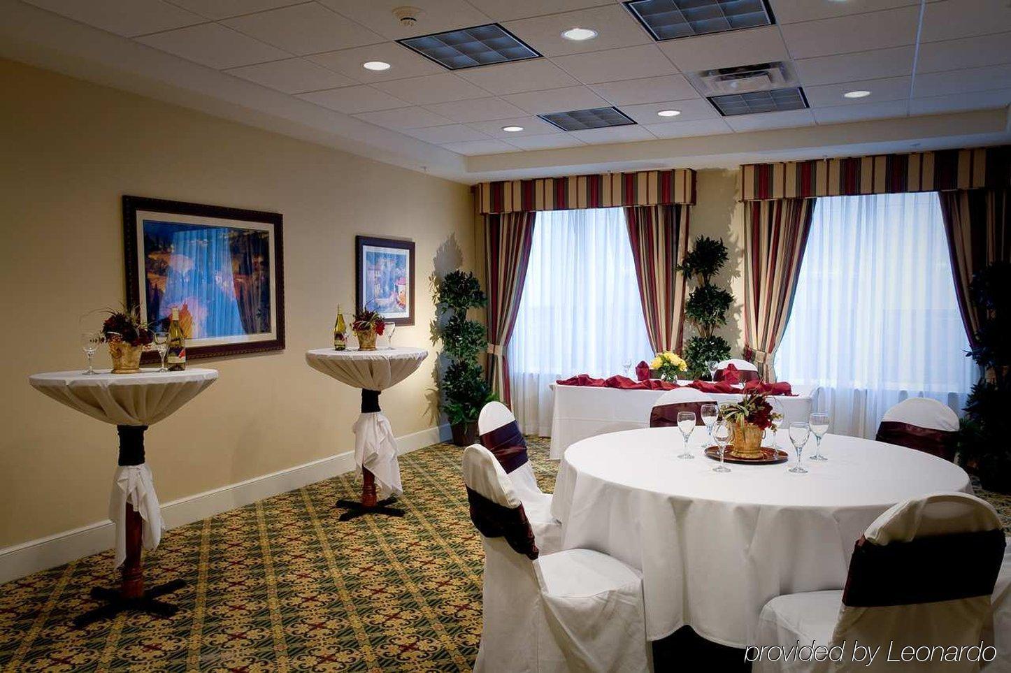 Hilton Garden Inn Tri-Cities/Кениуик Ресторант снимка