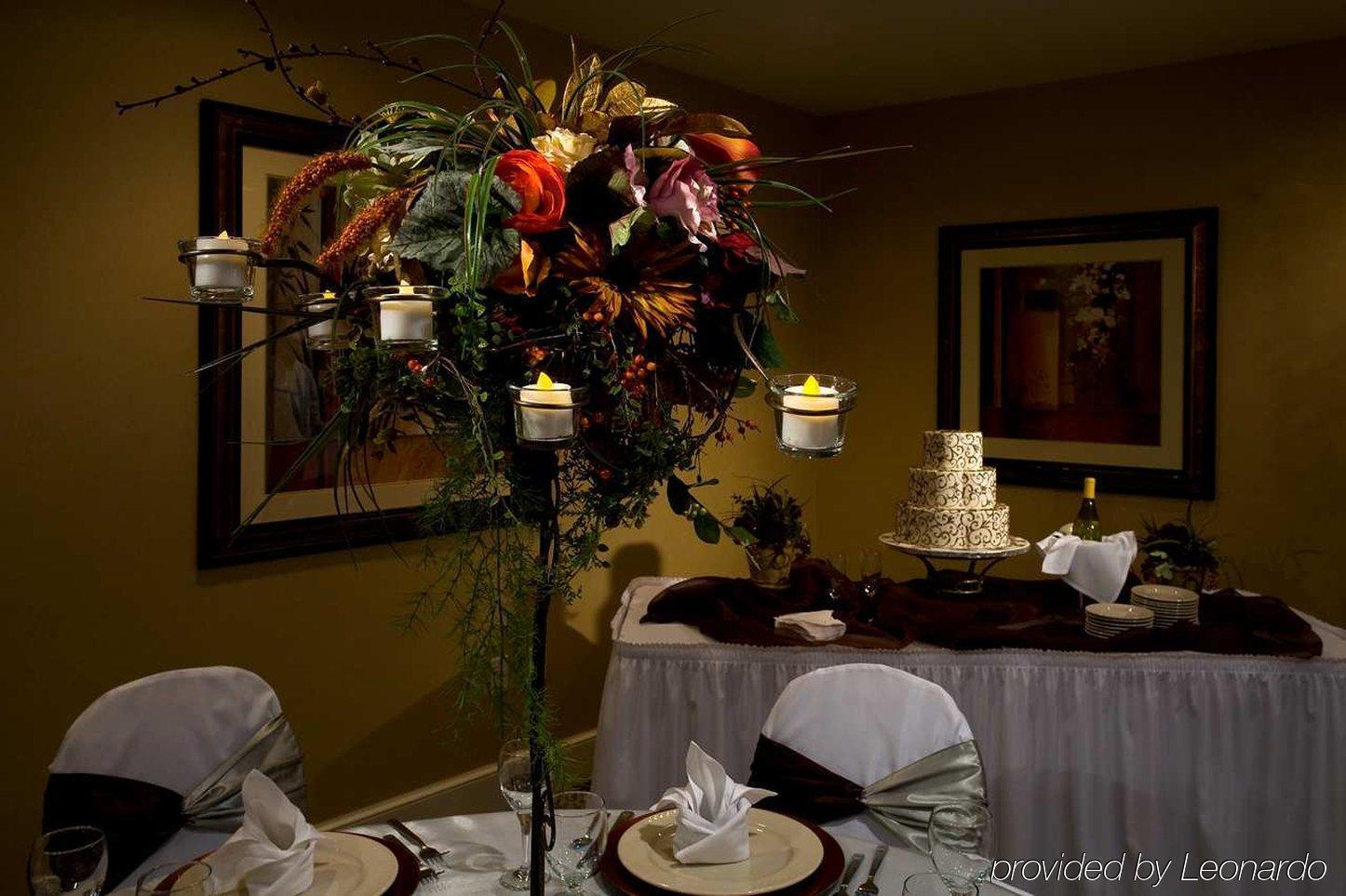 Hilton Garden Inn Tri-Cities/Кениуик Ресторант снимка